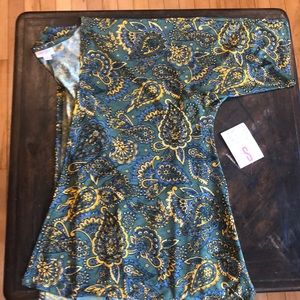 Small LuLaRoe Lindsay